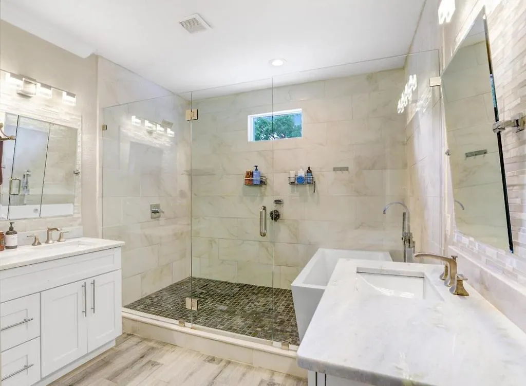 South Tampa Oasis 3 Bedroom 2 Ba 度假居