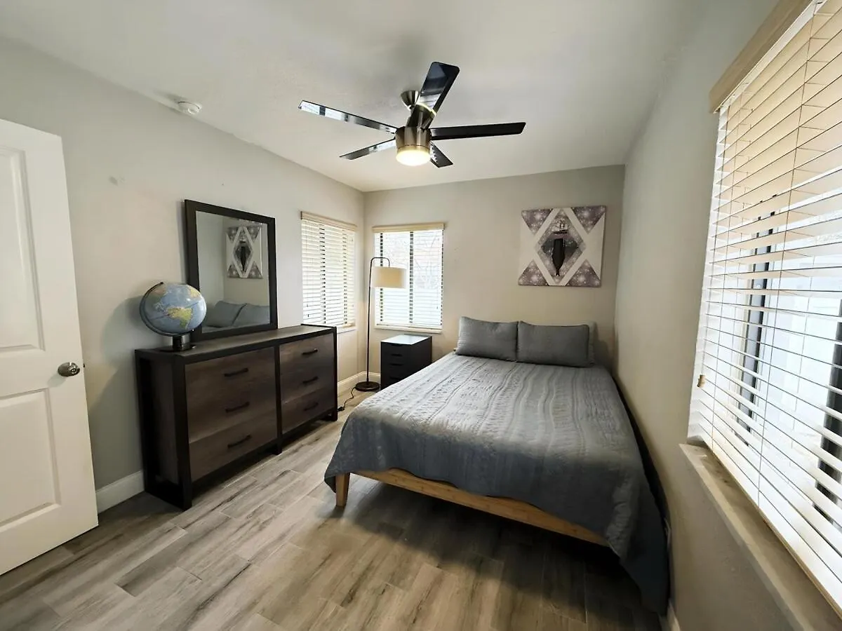 South Tampa Oasis 3 Bedroom 2 Ba 美国